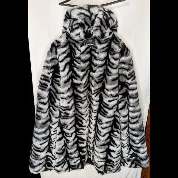 Exquisite DENNIS BASSO Sz 1X Gray, White & Black Womens REVERSIBLE Faux Fur Coat - Picture 4 of 6